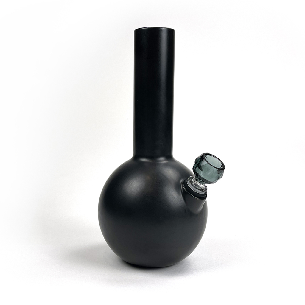 Pamir ceramic bong in charcoal finish with Schott spherical faceted borosilicate bong bowl in smoke by Zoot Stoneware.